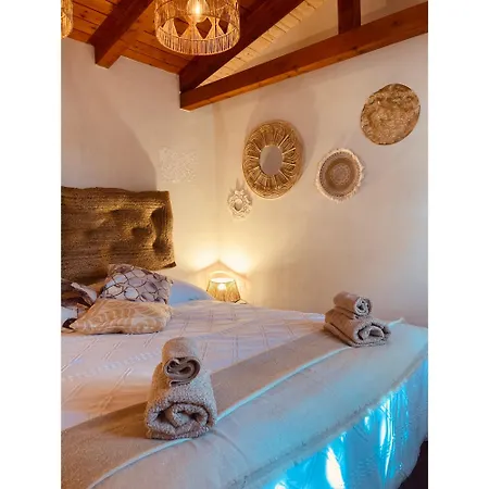 Artemide